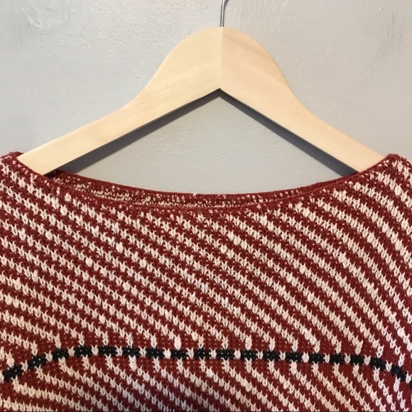 NFS Neck Sweater Short Sleeves Medium - Picture 2 of 5